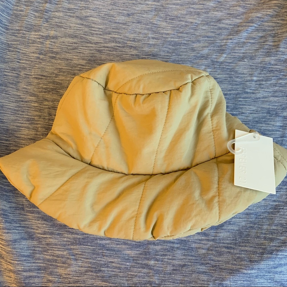 Forever 21 Puffer Bucket Hat